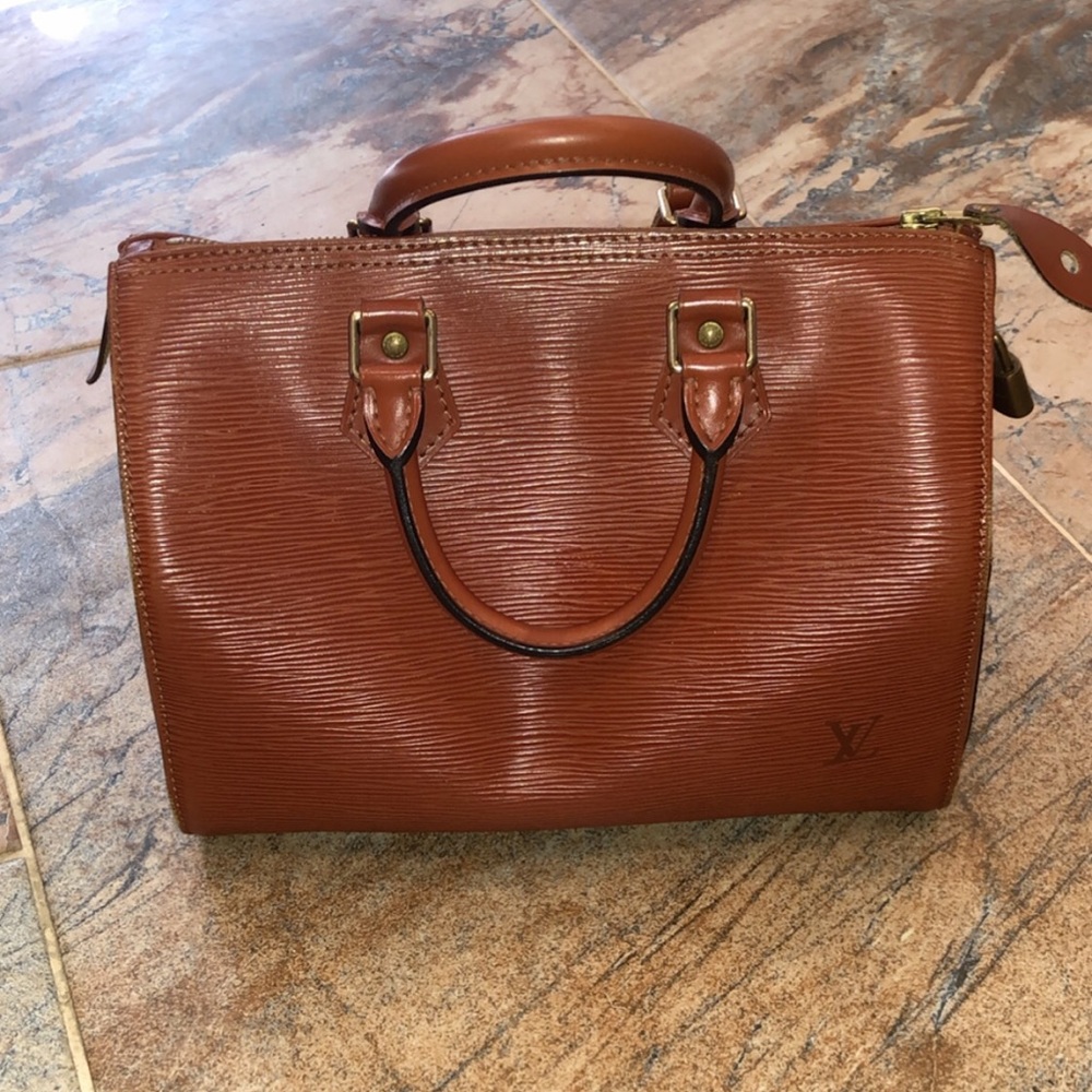 Vintage “Authentic” Louis Vuitton Bag!